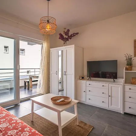 Apartment Seget 17 *