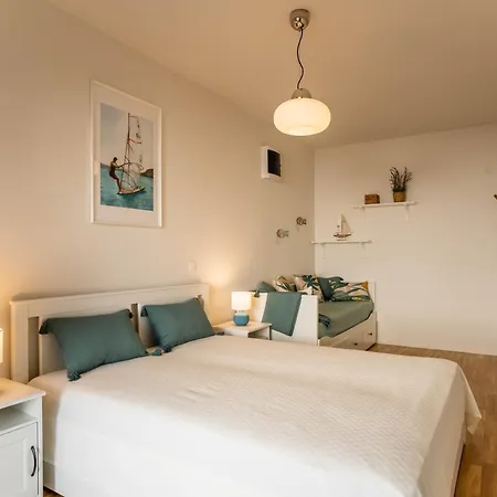 Apartment Seget 17 *